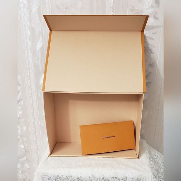 Louis Vuitton Large Storage Box Flip Cover EUC - Picture 4 of 6